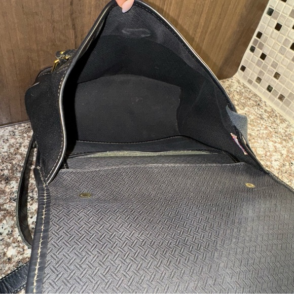 Vintage Dooney & Bourke Backpack - Picture 4 of 15